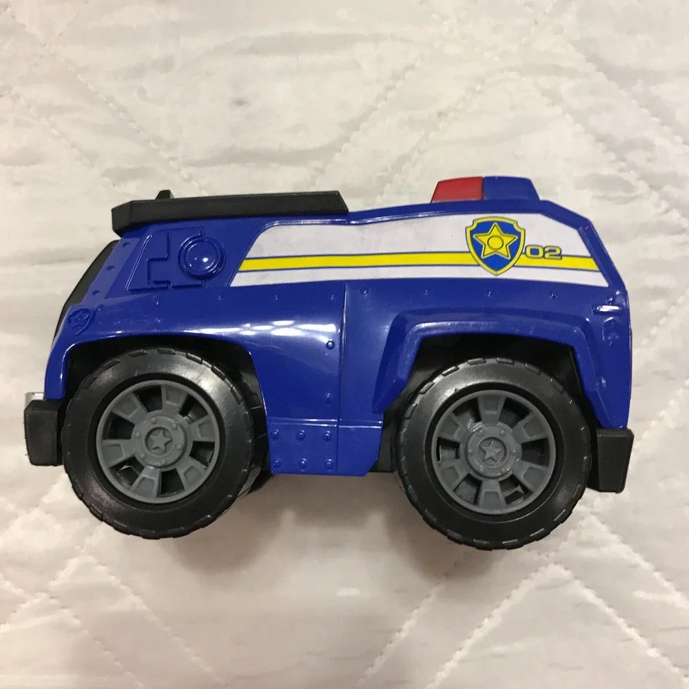 Paw Patol Chase's Cruiser Plus 5 action‎ figures